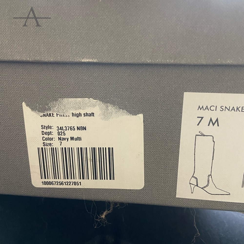 Aquaitalia Boots
NIB - Picture 3 of 3